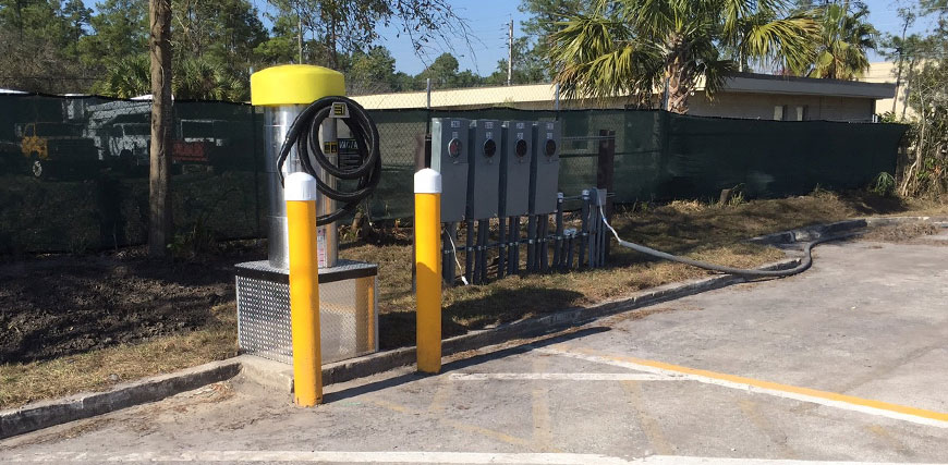 free-vacuum-and-air-in-truck-wash-area